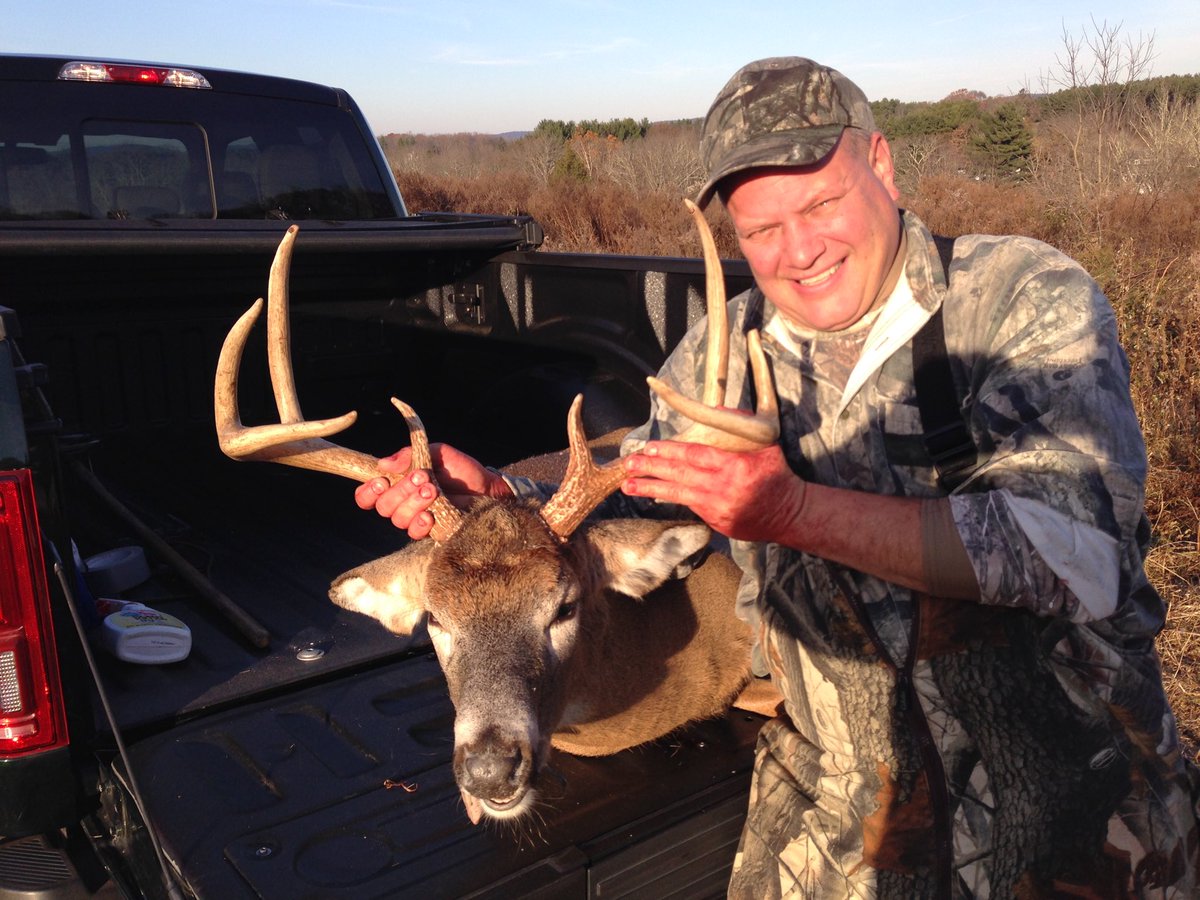 Spellnj3's tweet image. Congrats to my brother on a nice jersey buck!
#realtree
#muzzleloaderseason