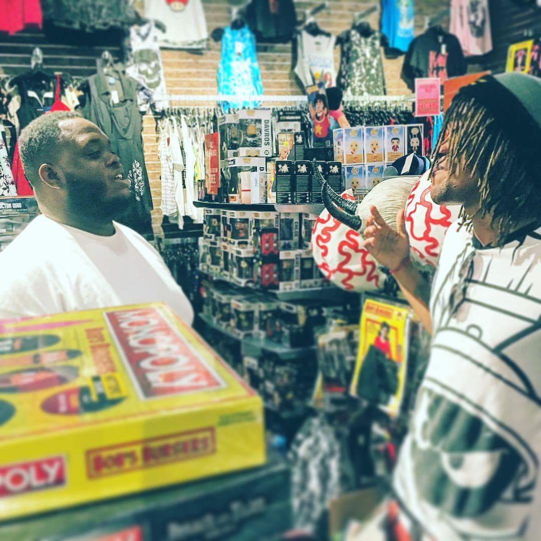 Dinero562's tweet photo. Thanks for visiting and accepting my drunken state lmao @tharealmikedubb https://t.co/lJjsnB054F