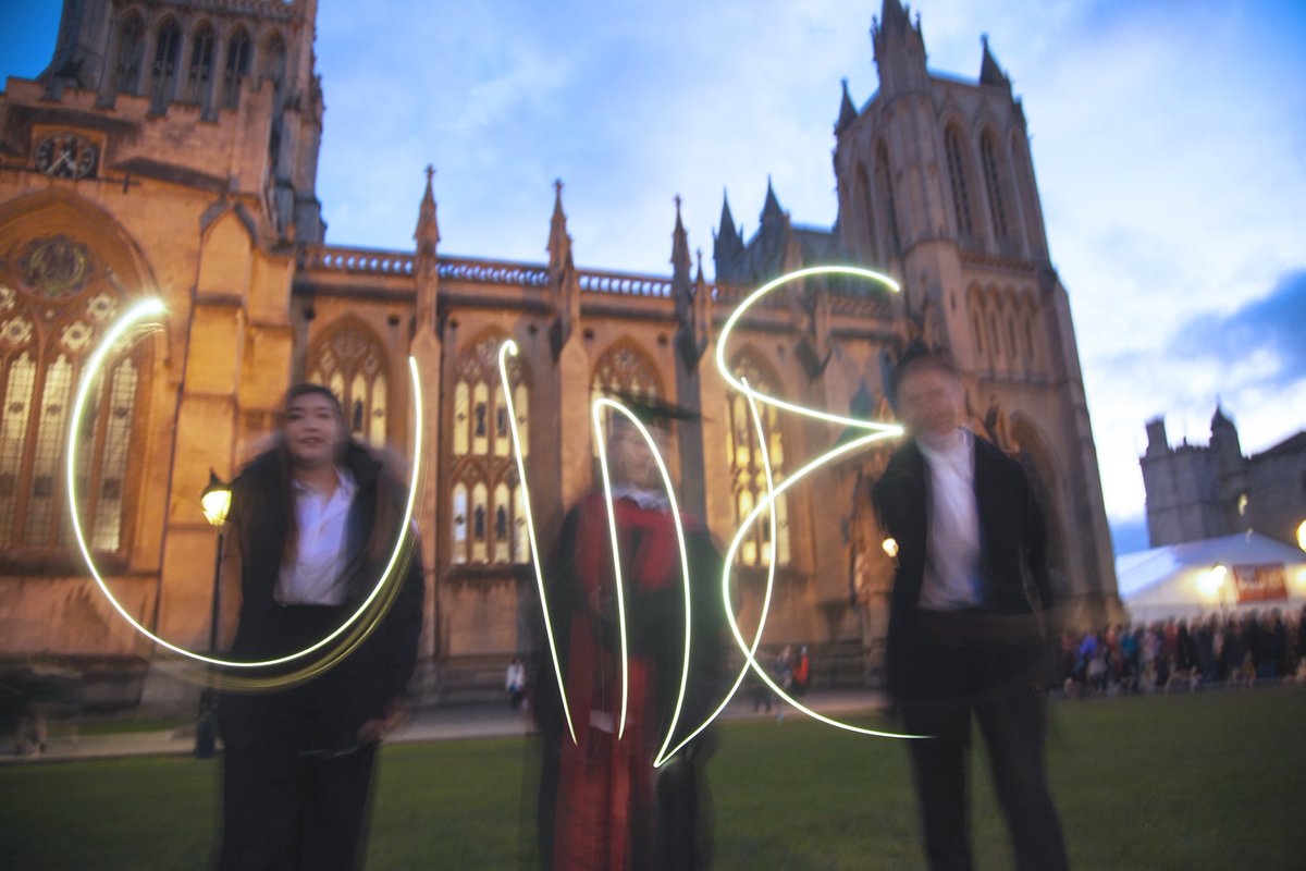 Happy #UWEGraduation to all the graduates!👨‍🎓👩‍🎓🎉