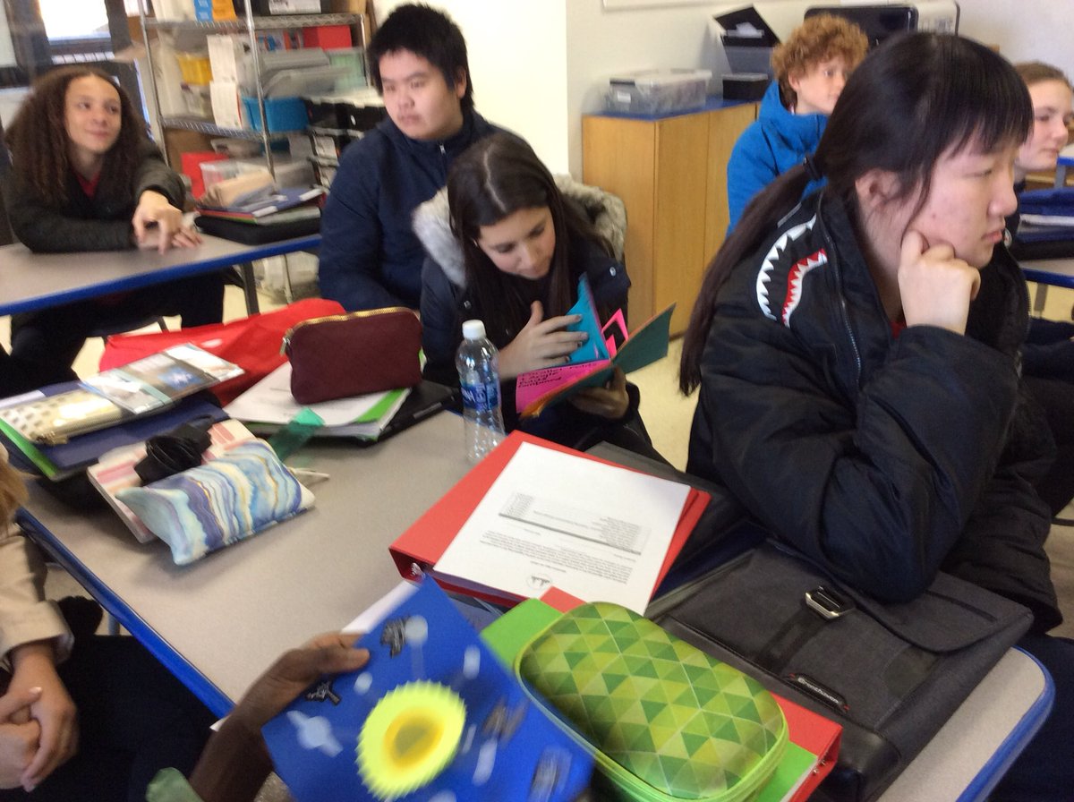 MLiuLeyco's tweet photo. Starting to tweet again! Had @TechnoChicShop over @BritishSchoolNY as a guest speaker for our Y9 paper engineering unit! Lots of inspiration abound! https://t.co/LHSNdp3e10