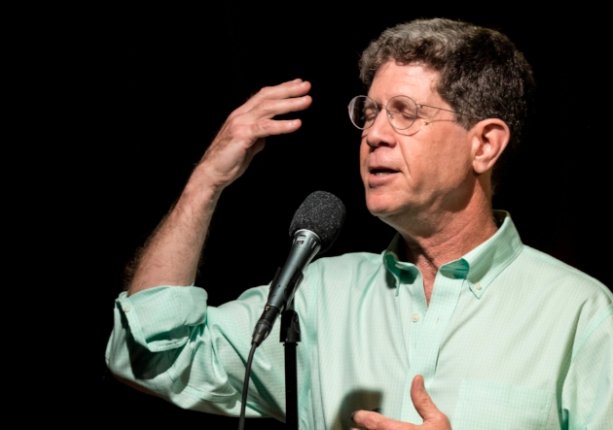 sciam's tweet photo. "My memories are so important to me. What would it be like not to be able to access them?" @MLemonick discusses how writing on amnesia made him rethink the importance of memory. https://t.co/vu4bOW0qHz (via @story_collider) https://t.co/yfoGEcpOWq