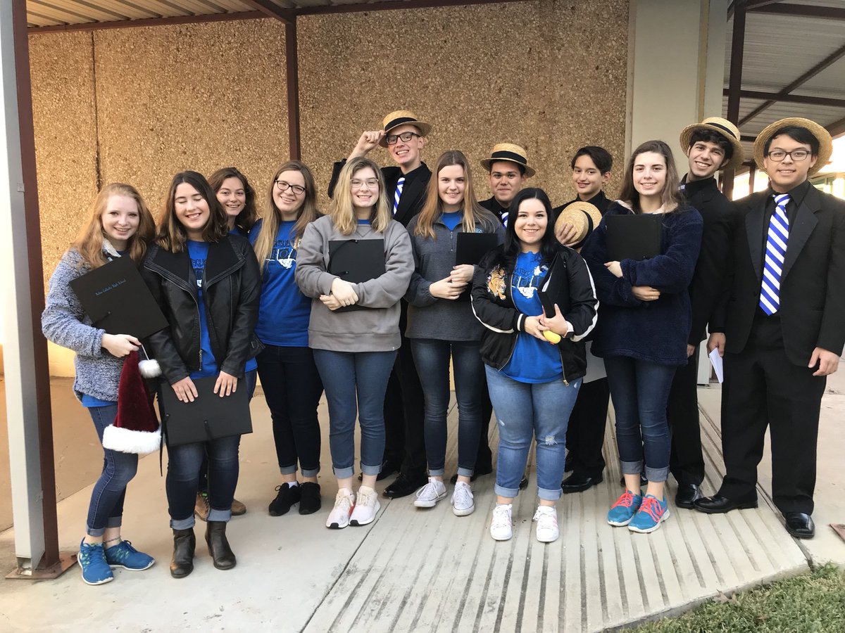 Thank you Nolan Catholic Choirs!! It was so nice having you perform at SAS.