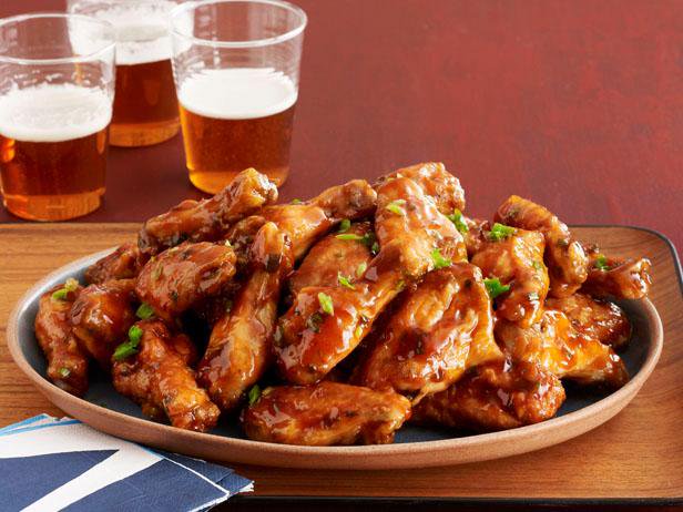 JackalopeThe's tweet photo. $2.50 Yuengs &amp; 45 cent wings!  17 yummy flavors to choose from!! https://t.co/QLWZzvcnqD