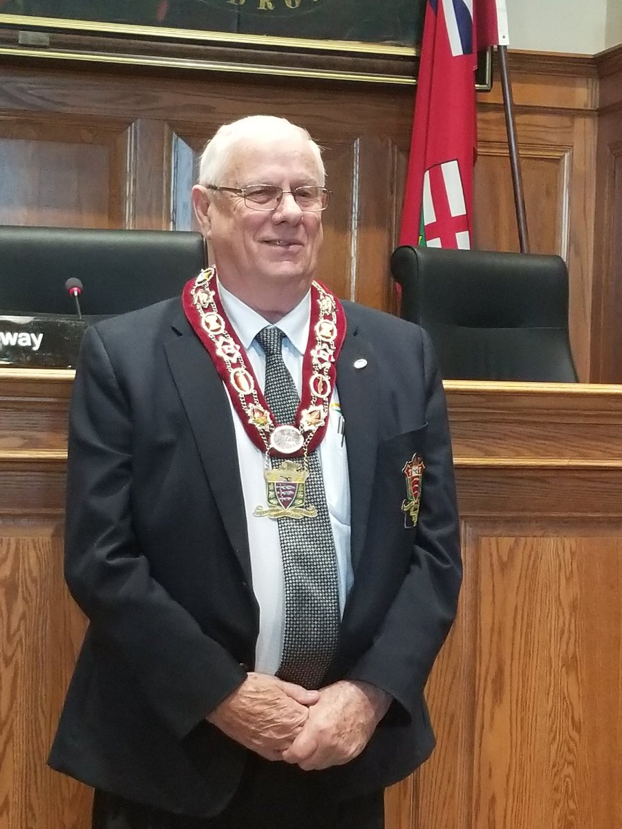 lucancbj's tweet photo. Congratulations Warden Shipway  for presiding over the last meeting of your term! #councilloragain #fastyear @CountyMiddlesex @ecdevnm #beingmayor https://t.co/LuC3yQhfaR