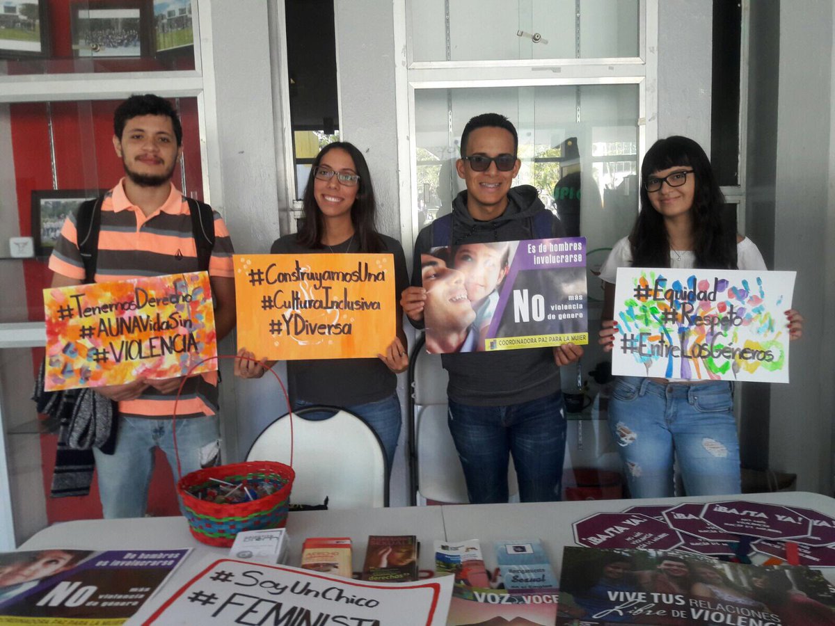 Pro_MujeresUPRC's tweet photo. #Colectivo💜#MesaInformativa#UPRCayey https://t.co/rC7ZpbNBKD