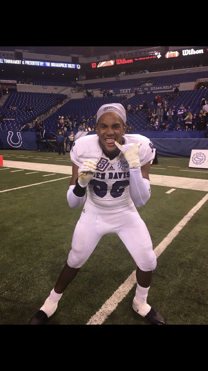 damon0412's tweet photo. Great Season I I had The Best Coaching Staff In The Country💯&amp; All My Teammates Support😈💍 Just Wanna Thank Everyone For Being There For Me‼️ https://t.co/EzXQPzfaFc