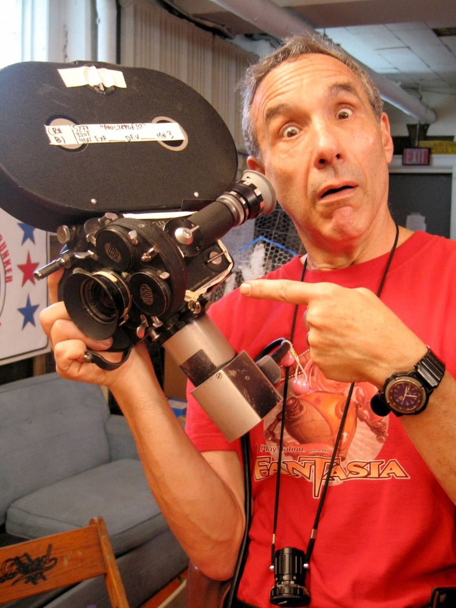 TheFearMerchant's tweet photo. Just off from the man, the legend; Lloyd Kaufman @lloydkaufman for an upcoming #TheBazaarCast
Thanks in part to the amazing @Troma_Team for syncing us up!
We had a blast! #Toxie #Troma 
☢️☢️🗣🎙💀☢️☢️ https://t.co/HjTil6wbfi