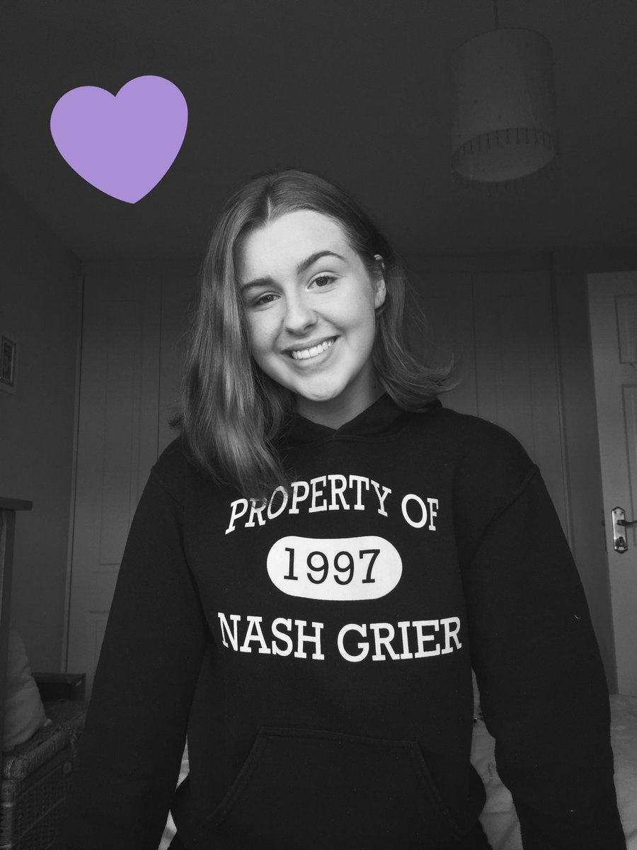 bestofsophh's tweet photo. ✨ 2015 - 2017 ✨
im feeling very blessed to be able to wear my #nashmerch with so much confidence 💛 over the past couple of years ive grown to be a much better person thanks to you 💜
you mean the world to me, i love you endlessly @Nashgrier 💗 https://t.co/ygHukVO2jB