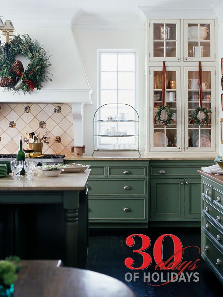 traditionalhome's tweet photo. Today we're traveling back to our Holiday 2004 issue to enjoy this lovely Bucks County, Pennsylvania, home > https://t.co/LHNNyHLBCf #30DaysofHolidays https://t.co/i2UT5DnEd9