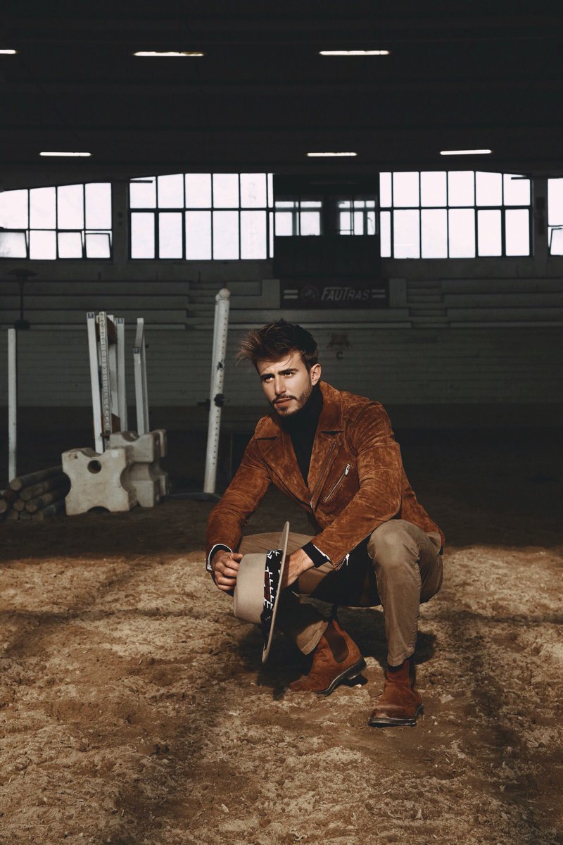 marcoferritv's tweet photo. Con el tiempo he desarrollado una empatía siempre más fuerte hacia los animales y sus hábitat naturales. Soy chico de campo.
Bienvenidos a mi mundo 🐎🌾
Special thanks @showroom_butturini https://t.co/KPKZc801su