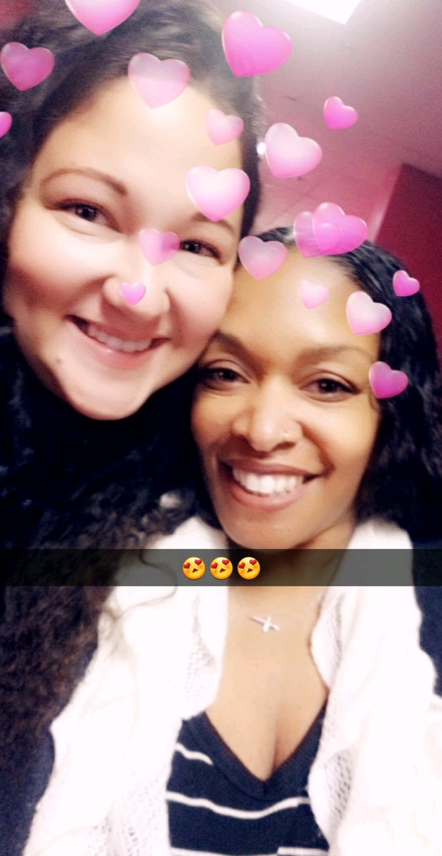 MissMiles517's tweet photo. Nominating my bestie @idatchica87 #12DaysofGiving #HOMEments https://t.co/weY0dgu0H0