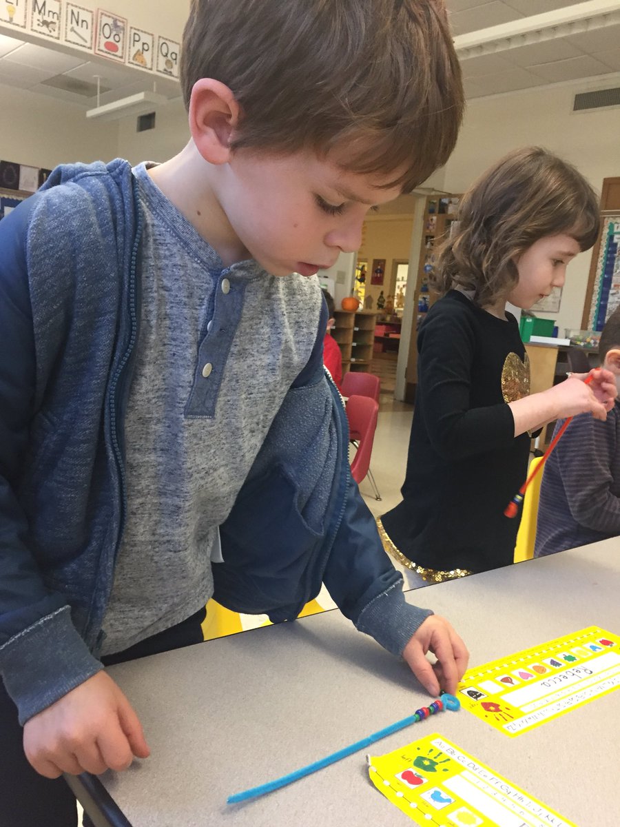 KeahLarsen's tweet photo. We talked about what a pattern is, how to create one, and how they can be simple or complicated.  Then we created our own “patternpillars”! #FoxMeadowPride https://t.co/yq8xqdNeAR
