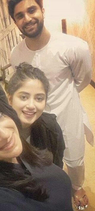 Ayesha_ZaYain's tweet photo. Pyaarey😍😘
Our man in chappal🔥😍
#Aangan https://t.co/doB2Ey6e2T