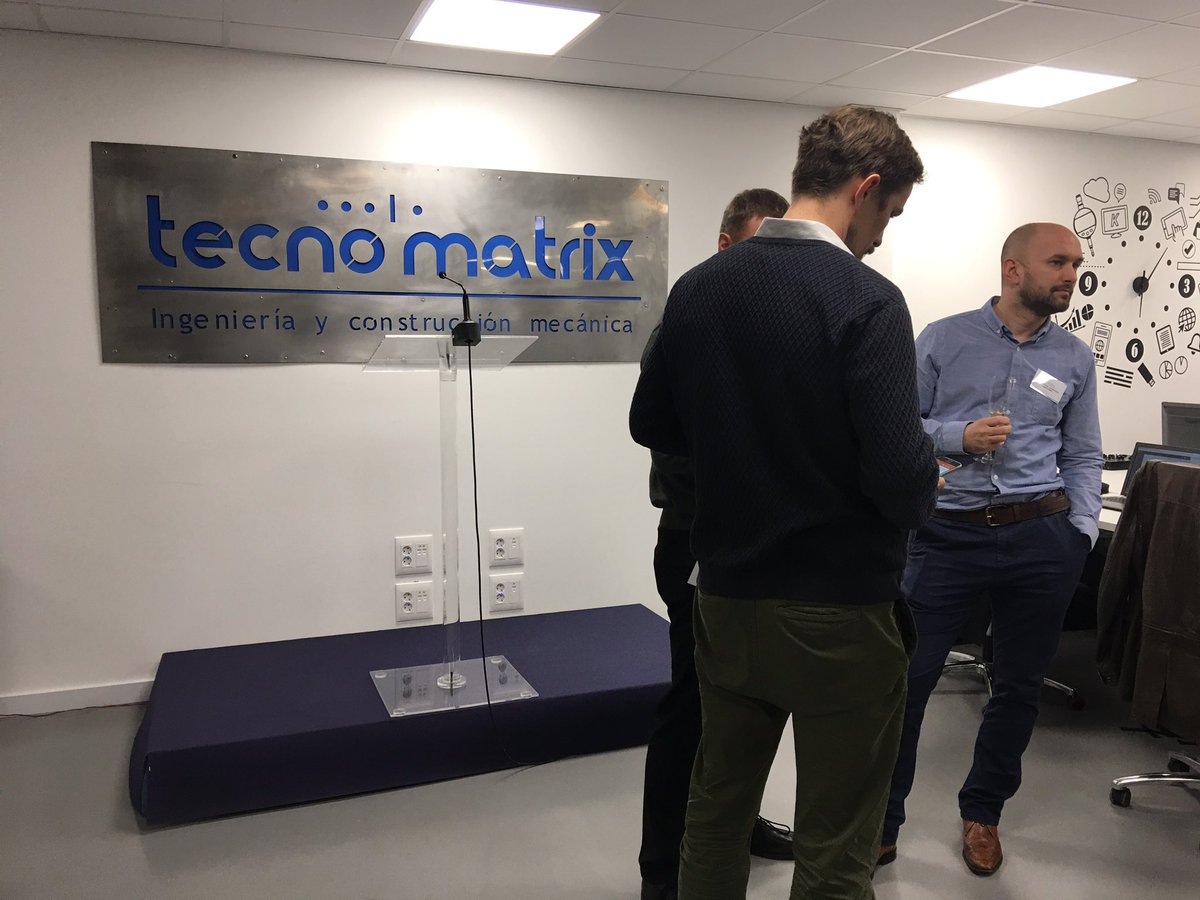 Estamos en el 90 cumpleaños de <a href="/tecnomatrix/">Tecnomatrix</a> inaugurando las nuevas instalaciones de @KaptureCloud. Felicidades! A por otros 90!