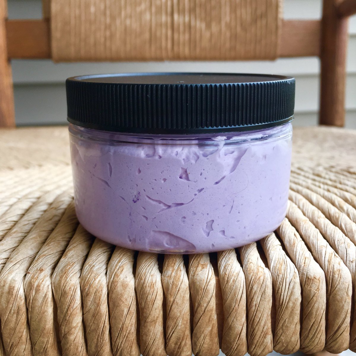 MadelinesMarket's tweet photo. These body butters are so fluffy and moisturizing!! 😍 these will be online later tonight!! Who’s ready to buy one?! (Or two) 😏 https://t.co/EIPyTv2hzs