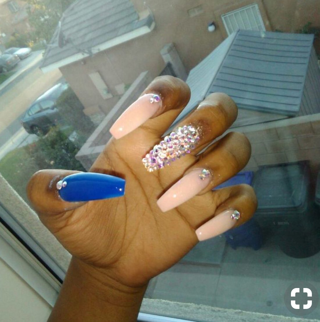 DomoMarkham's tweet photo. Who can do nails like this in Nashville ? #tsu20 #tsu21 #vandy21 #vandy20 #fisk20 #fisk21 https://t.co/a4vDsRhJQc