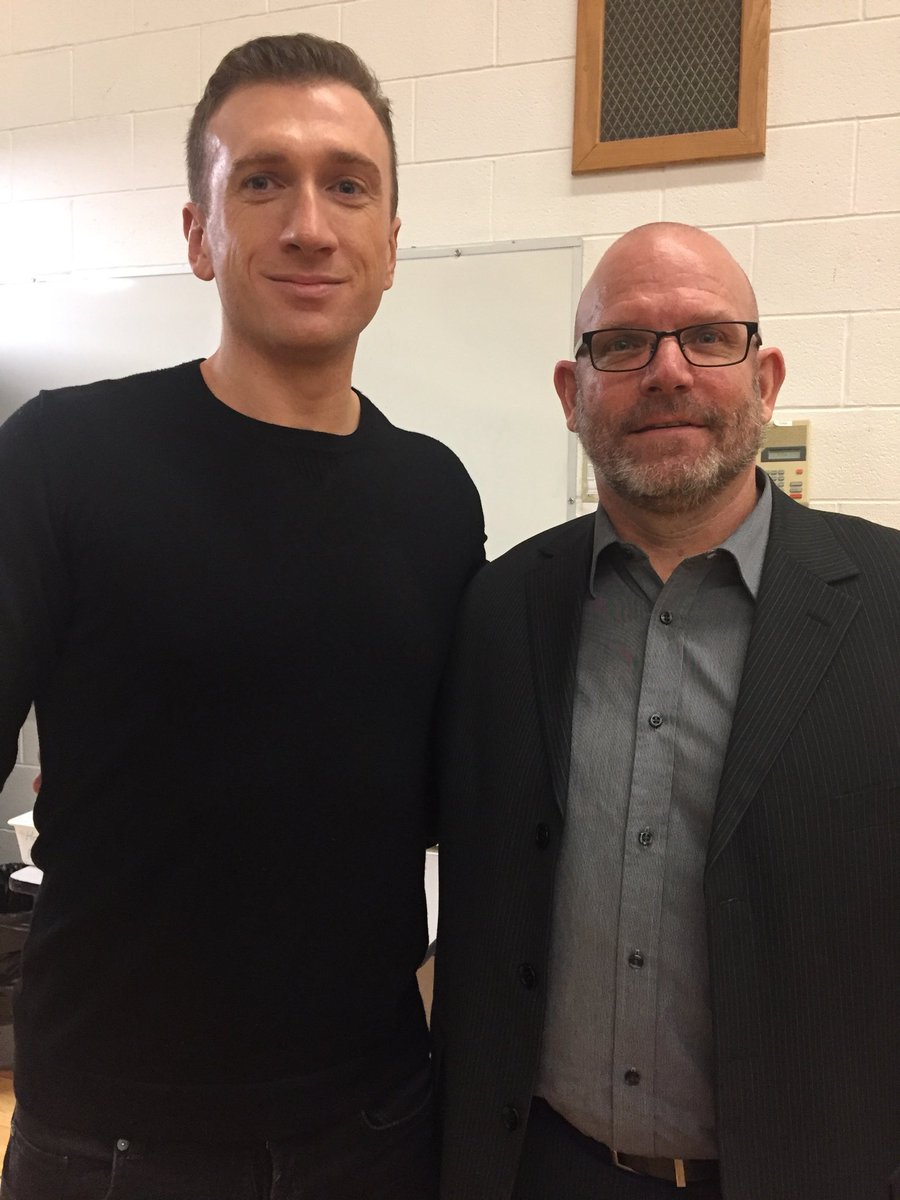 WGDBossHog's tweet photo. What an amazing week to be a Razorback. First we get to hear @brock_mcgillis speak about his life experience and today we have Jowi Taylor’s Six String Nation visit us. What a thrill to listen to his stories of Canada and to hear our students perform on Voyageur. https://t.co/vFznk4ZgeH