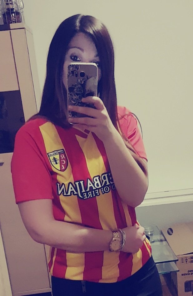 TrashxJess's tweet photo. Match days ❤💛 @crislopez23 @LaPageLensoise @lbpubliclensois @karimhafez23 
Une pensee pour B.bourigeaud 🎀 https://t.co/xcqYtGBiQM