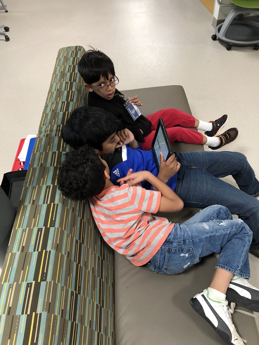 OatisNotice's tweet photo. #rjlblue Compassion Project Collaboration with #rjlblue2 , blue1 and blue5! @NetZeroDennis @NetZeroKhan #CISDOurStory https://t.co/G66EXNQCrD