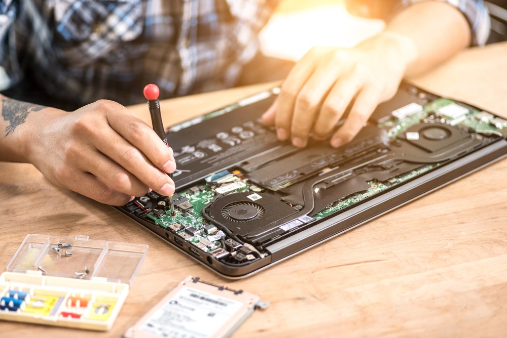rtcellular's tweet photo. We help fix phones, computers, and more! Visit us to learn more about the services we offer. https://t.co/bqdoX4X8oG #iphonerepair #macrepair #repairshop https://t.co/qEVZ5C6Igc