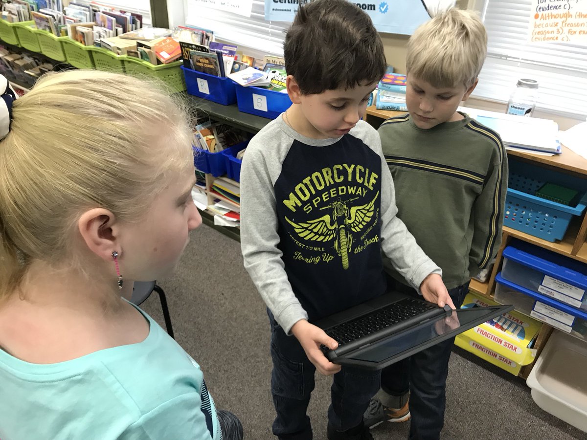 Ellsworth2_4th's tweet photo. SEL “Applying Past Knowledge to New Situations” in action! Ss engaging in a gallery walk as they share their rewritten traditional literature. @Ellsworth_4th #Inspire203 https://t.co/7vemSGqfo2