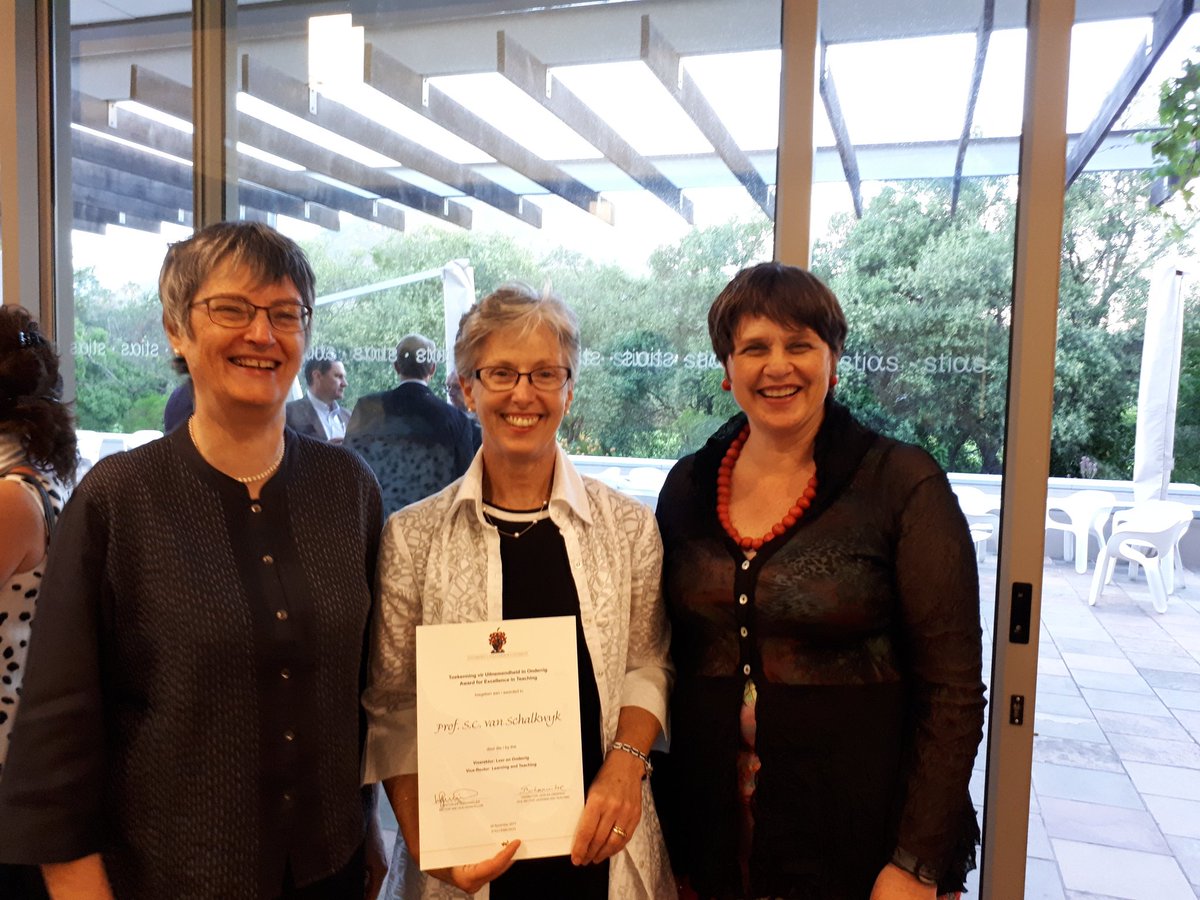 ElizeArcher's tweet photo. Award for excellence in Teaching. Congratulations Prof Susan van Schalkwyk https://t.co/iSUhqOJ9mc