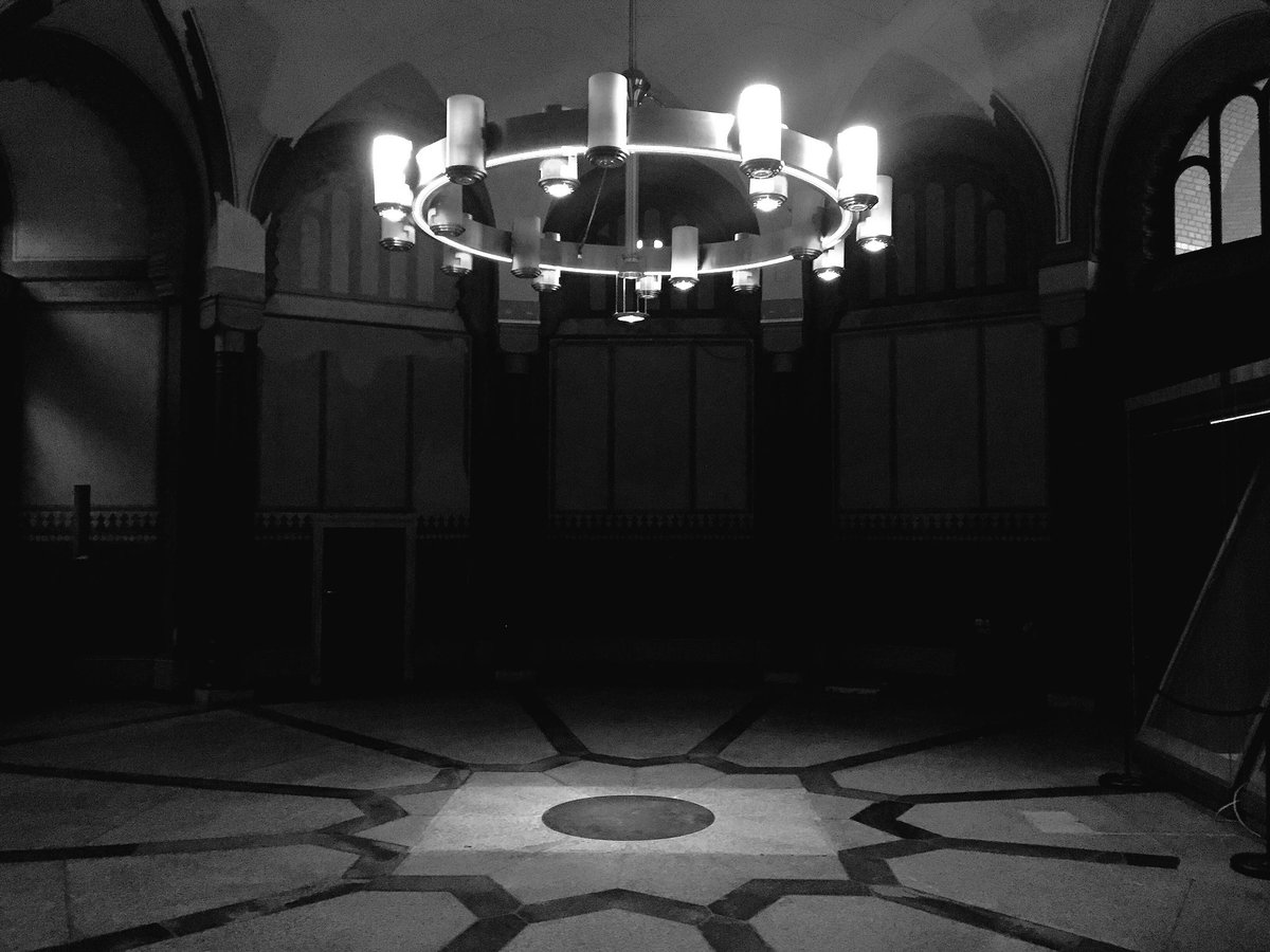 NeueSynagogeBLN's tweet photo. Der Umbau geht vorwärts, die Rotunde ist bereits leer, #umbau #jüdischesleben #back2018 https://t.co/P3ZU5aa5O8
