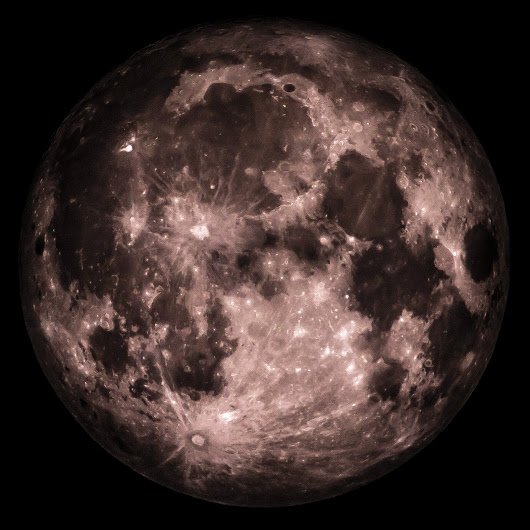Amazing_videos0's tweet photo. The Moon at night...#ThaMoon #moonatnight #night @Amazing_videos0 https://t.co/g37IX9MuI6