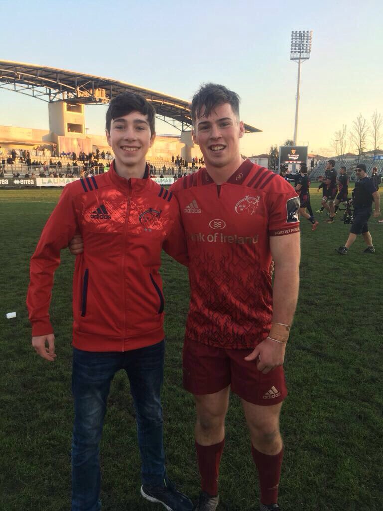 GlenstalRugby's tweet photo. Second year student Jamie O'Mahony made the trip over to Italy to support Jack on his debut! As always #RavensFlyTogether https://t.co/SRsEuFij0J