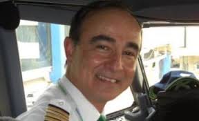 WNLVandaag's tweet photo. De Nederlands-Argentijnse oud-piloot Julio Poch hoort in Buenos Aires of en hoe hij veroordeeld wordt. Hij wordt verdacht van het uitvoeren van dodenvluchten tijdens het Videla-regime. @SandersCD sprak Poch meerdere keren en is te gast #WNL https://t.co/RAxkv2JHJb