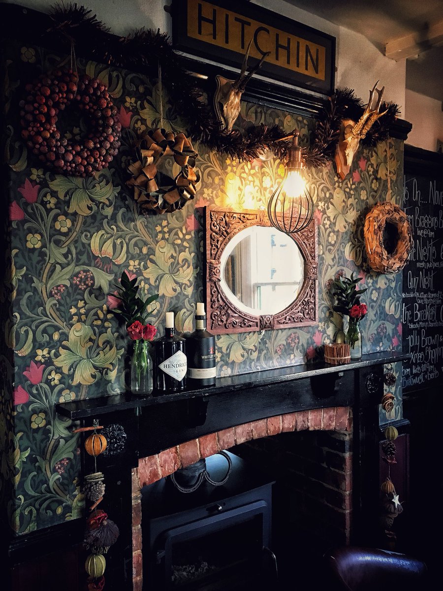 @BuckersPaul @emihorwood1 <a href="/RiotLoungeUk/">Riot Lounge</a> We are looking particularly cosy st this time of year. Cheers for the mention Paul 😊x