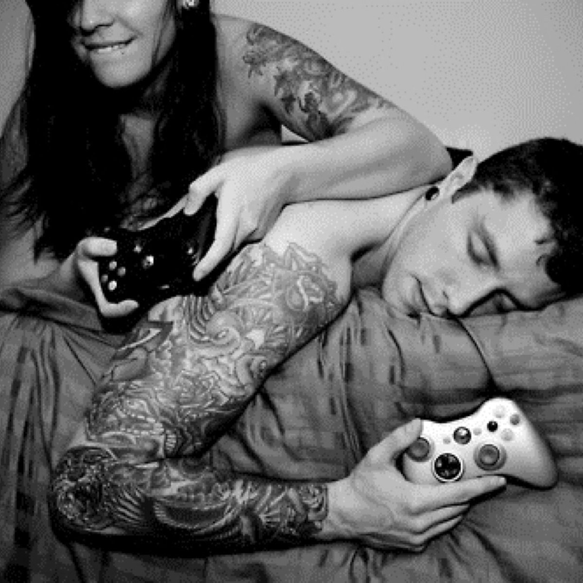 DatingInk tweet media