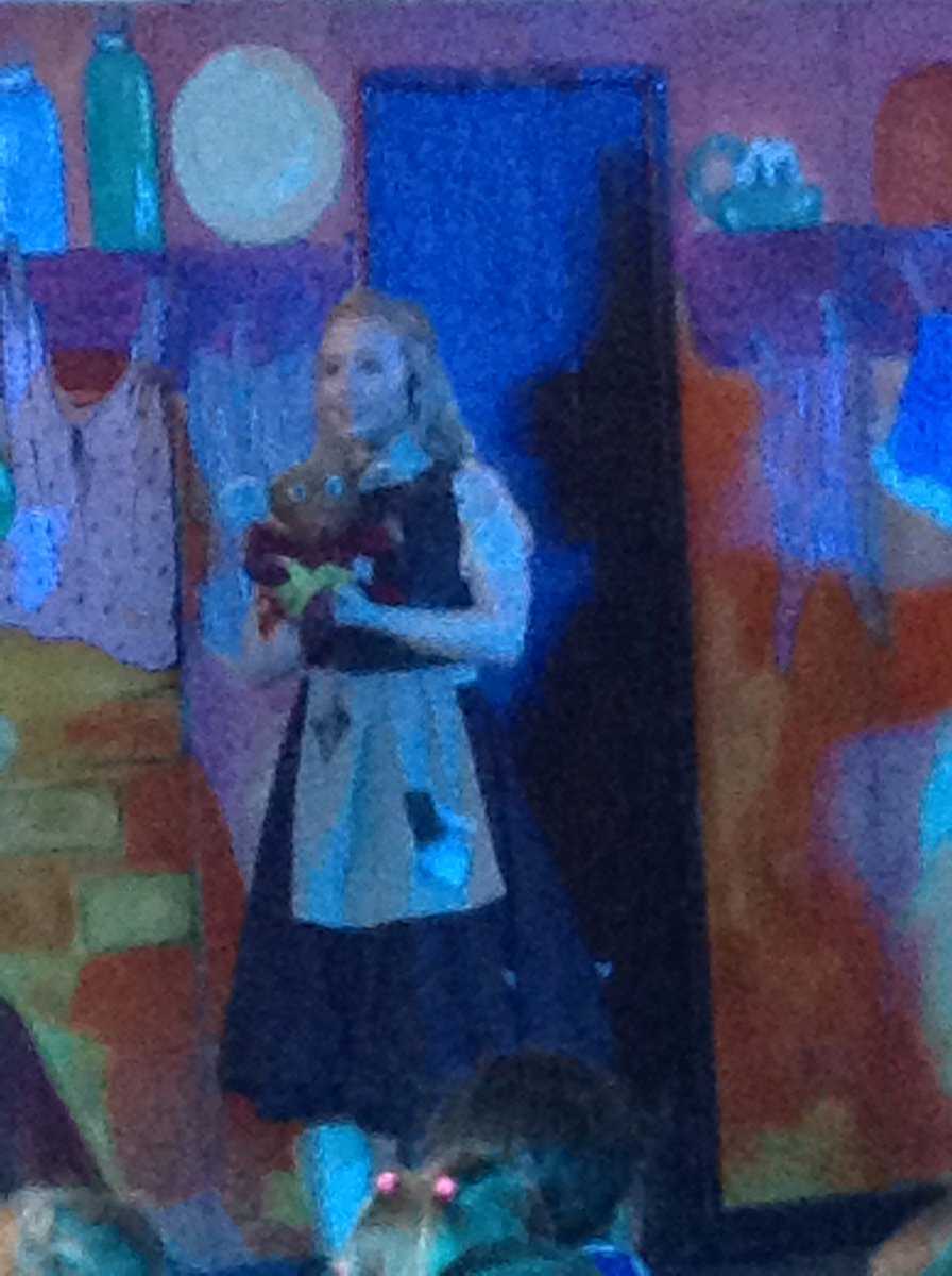Year3CLS_CE's tweet photo. We really enjoyed the production of Cinderella today in school. @MandMTheatrical @ChesterleStCofE https://t.co/imQuOcCfyf