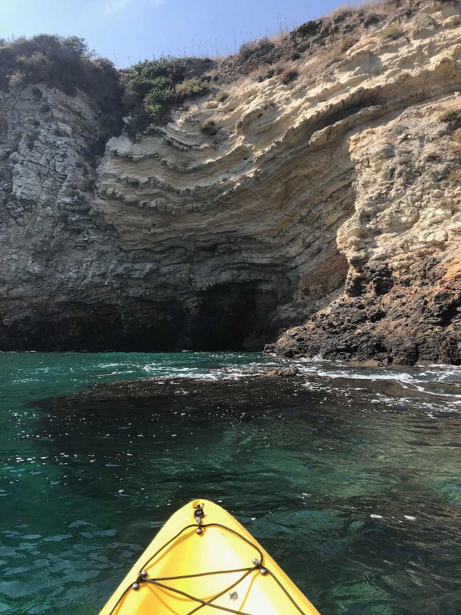 VisitVentura's tweet image. California is home to The Channel Islands National Park which has adventure at every turn.  You have to try kayaking through their amazing sea caves 🚣♀️#CaliforniaWild