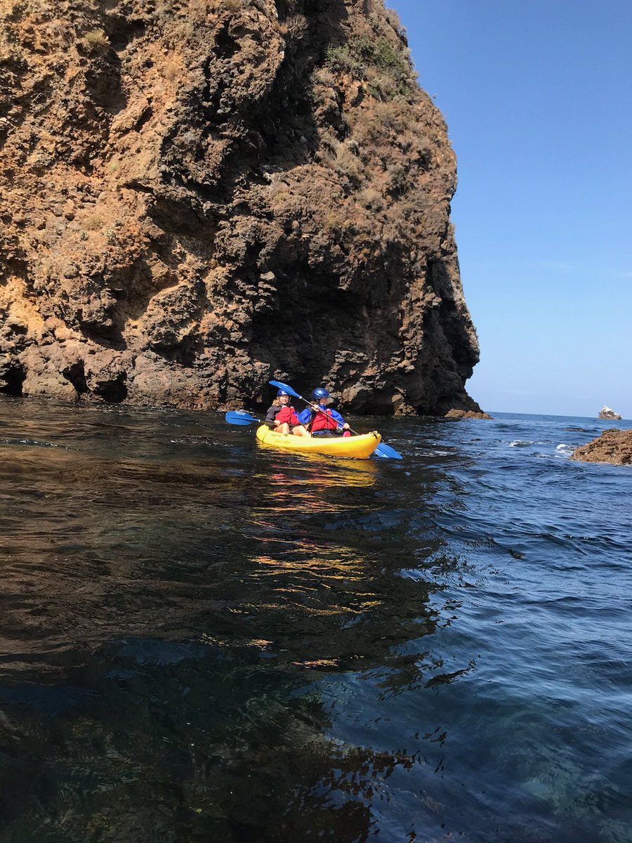 VisitVentura's tweet image. California is home to The Channel Islands National Park which has adventure at every turn.  You have to try kayaking through their amazing sea caves 🚣♀️#CaliforniaWild