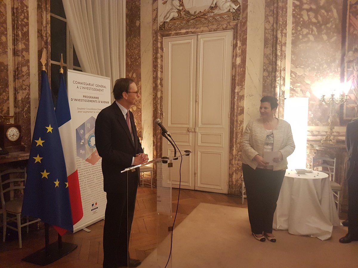 LouisSchweitzer's tweet photo. Avec @VidalFrederique nous accueillons les présidents/DG des #IRT et des industriels au @CGI_PIAvenir à l'occasion du #IRTForum2017 : la coopération est la clé de la compétitivité de demain https://t.co/uYj0yHkxtq https://t.co/7t3SKnKYf9