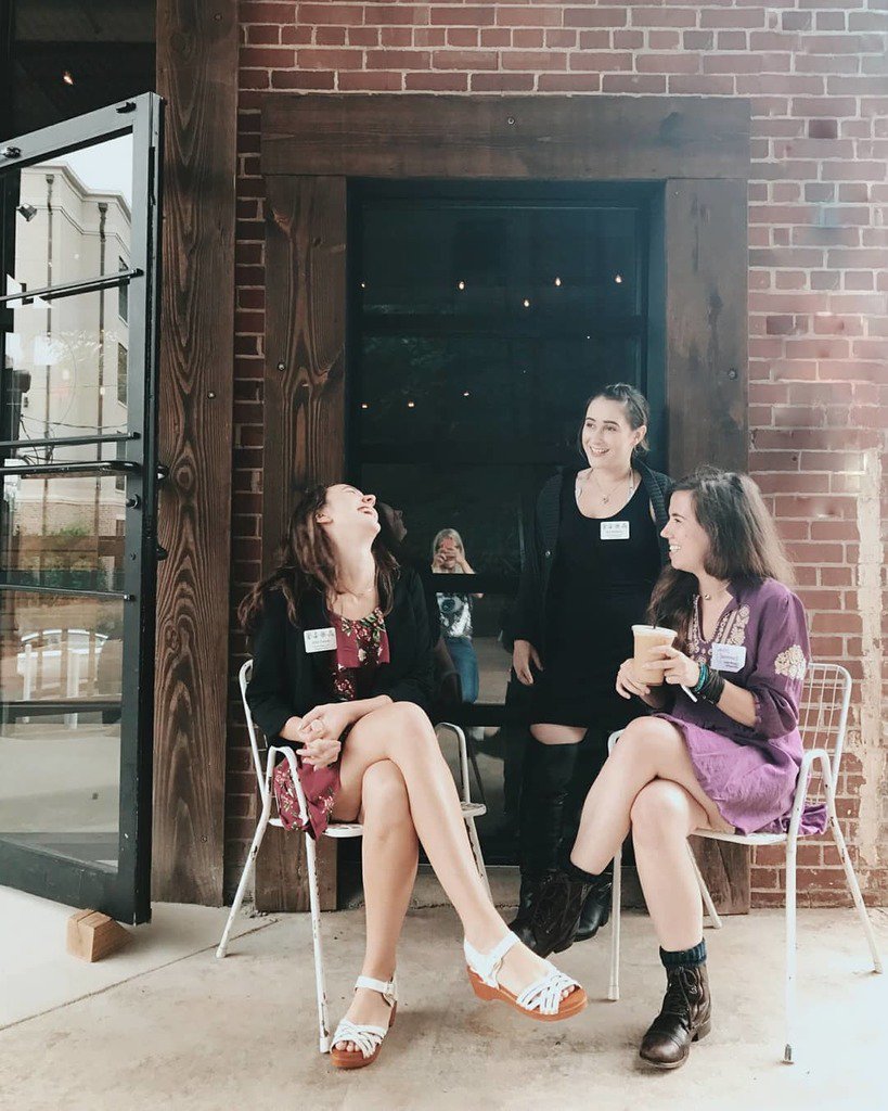 FarOutGalaxyLLC's tweet image. Some Aliens talking to one of the many cool humans at @UpstairsAtlanta. What a neat venue and team! 😎
😎
😎
😎
😎
😎
#upstairsatlanta #robotbooth #faroutgalaxy #corporate #corporateevent #corporateparty #branding #advertisement #corporateworld #corporatelife #corporatehustle …