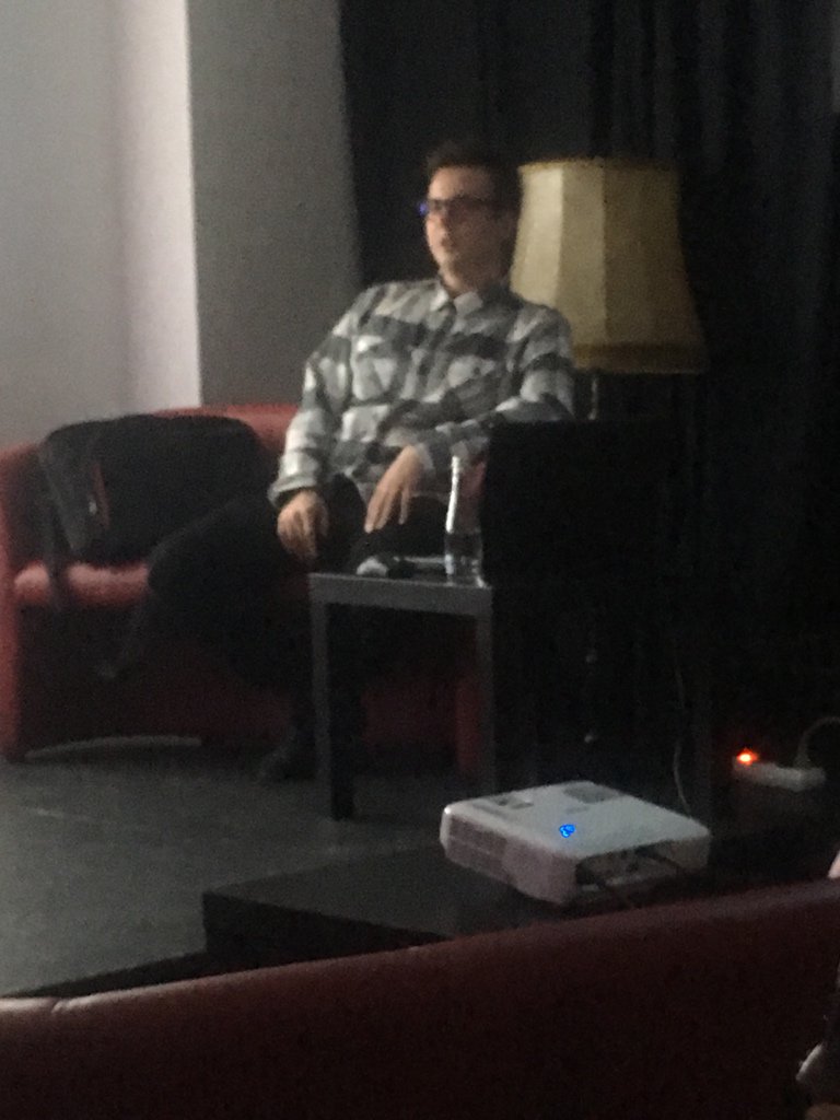 Czas na <a href="/jorzi_/">Adam Jastrząbek</a> z firmy <a href="/happyteamio/">Happy Team</a> i opowieść o Responsive Web Design 👀