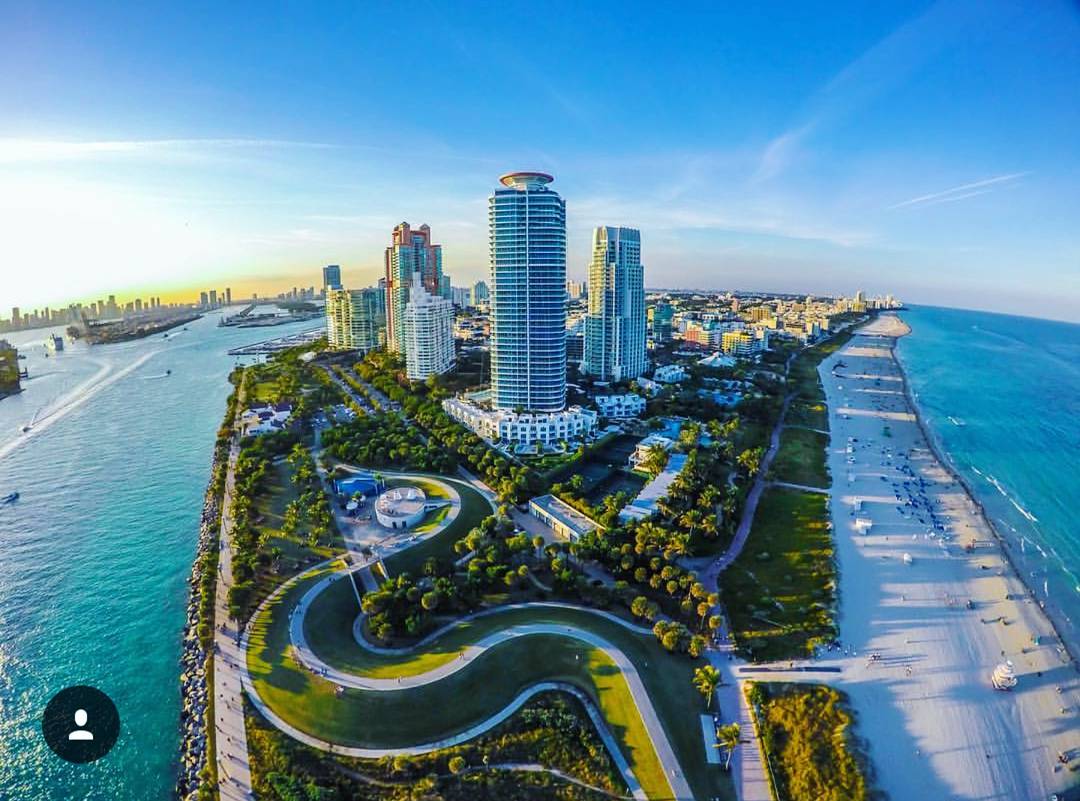 PrimeSoFlo's tweet photo. South Pointe Park in Miami Beach is a hot destination and a must see!🌅🌊😎🌴
.
👉Follow @PrimeSoFlo 
📷: @idesignyourday https://t.co/lMNMtFAEhQ
