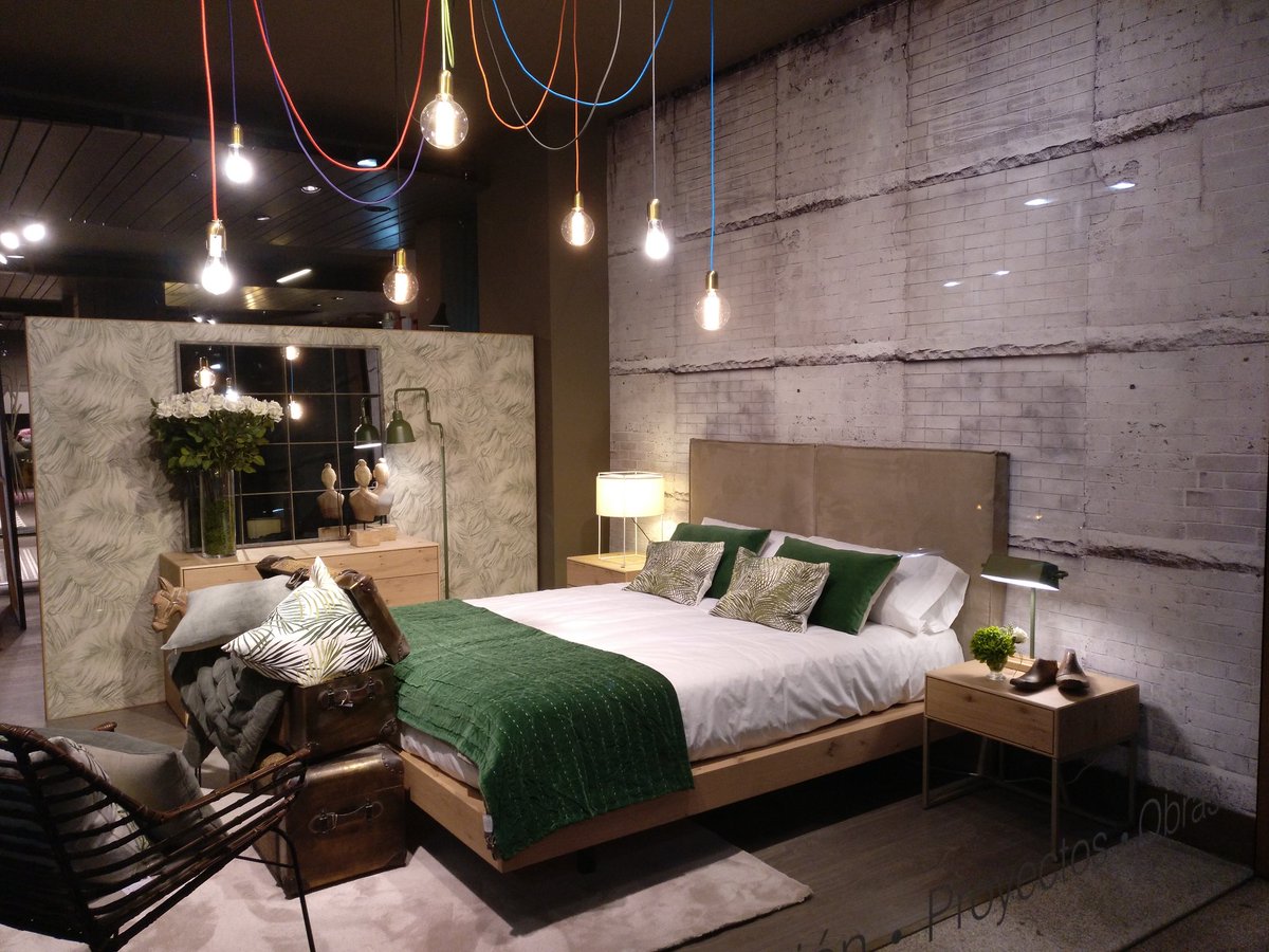 3DSinteriorismo's tweet photo. Estrenamos escaparate con #mobiliario de #ABrito  en #Roble #Carballo Natural https://t.co/7MMYIyTuiY