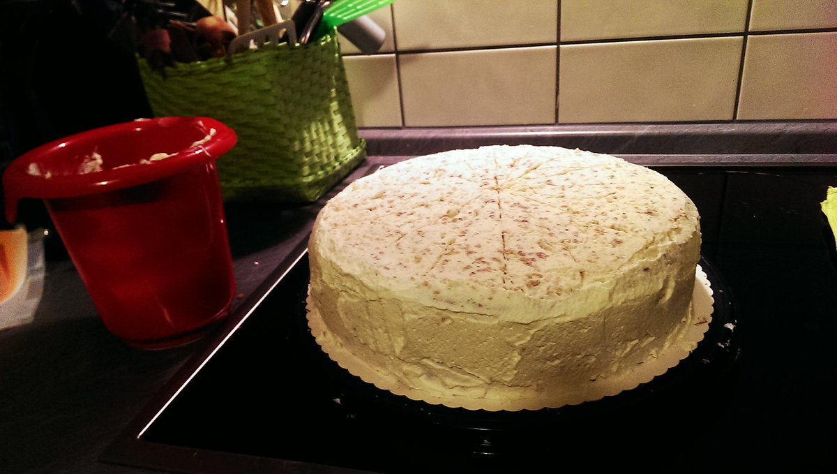 _butterblume170's tweet photo. Feeertiiiisch 😋 #GiottoTorte #backenistliebe ❤ https://t.co/tLLHuBJcVd