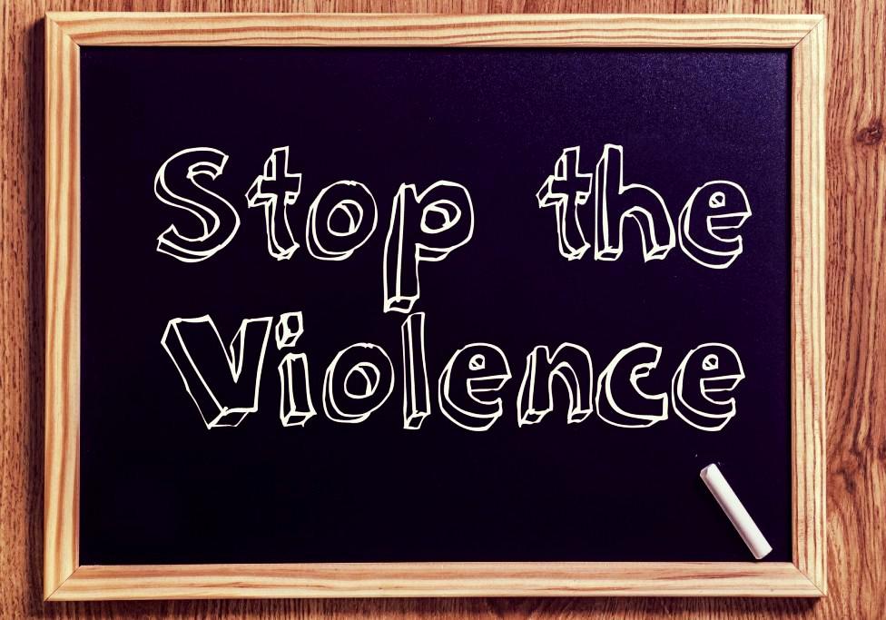 smashstackdev's tweet image. #Twitter stands up to violence with updated terms.  qoo.ly/jjy5h