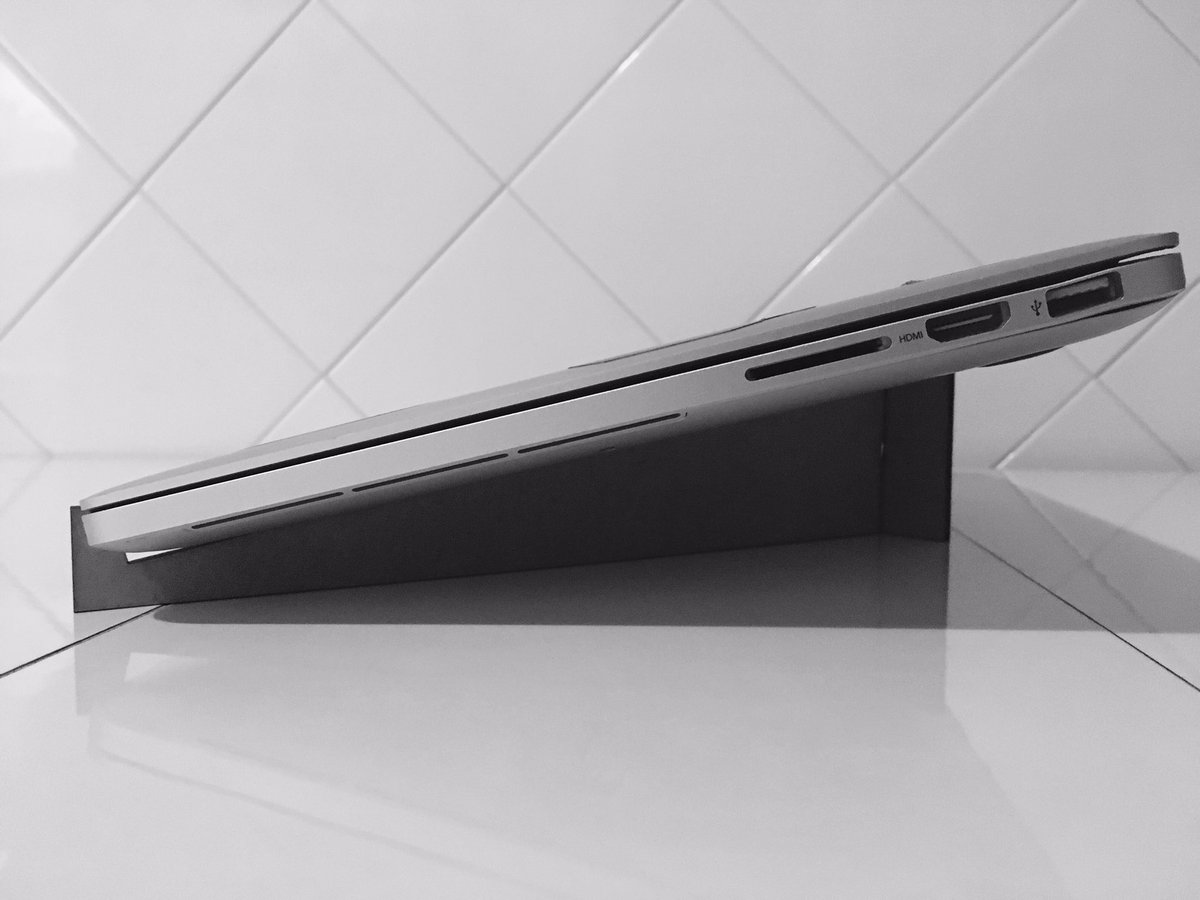maqoxa's tweet photo. First FabLab project: a portable laptop stand. Thanks @FablabLisboa! 😊 https://t.co/F6dzdNojPa