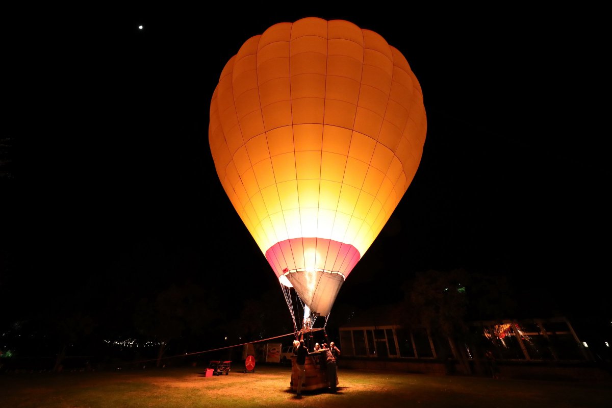 NorthstarMeets's tweet photo. Attendees of #DestinationTX got a bird's-eye-view of @hsbresort via hot air balloon at the opening reception. https://t.co/rDjz1cRcLI