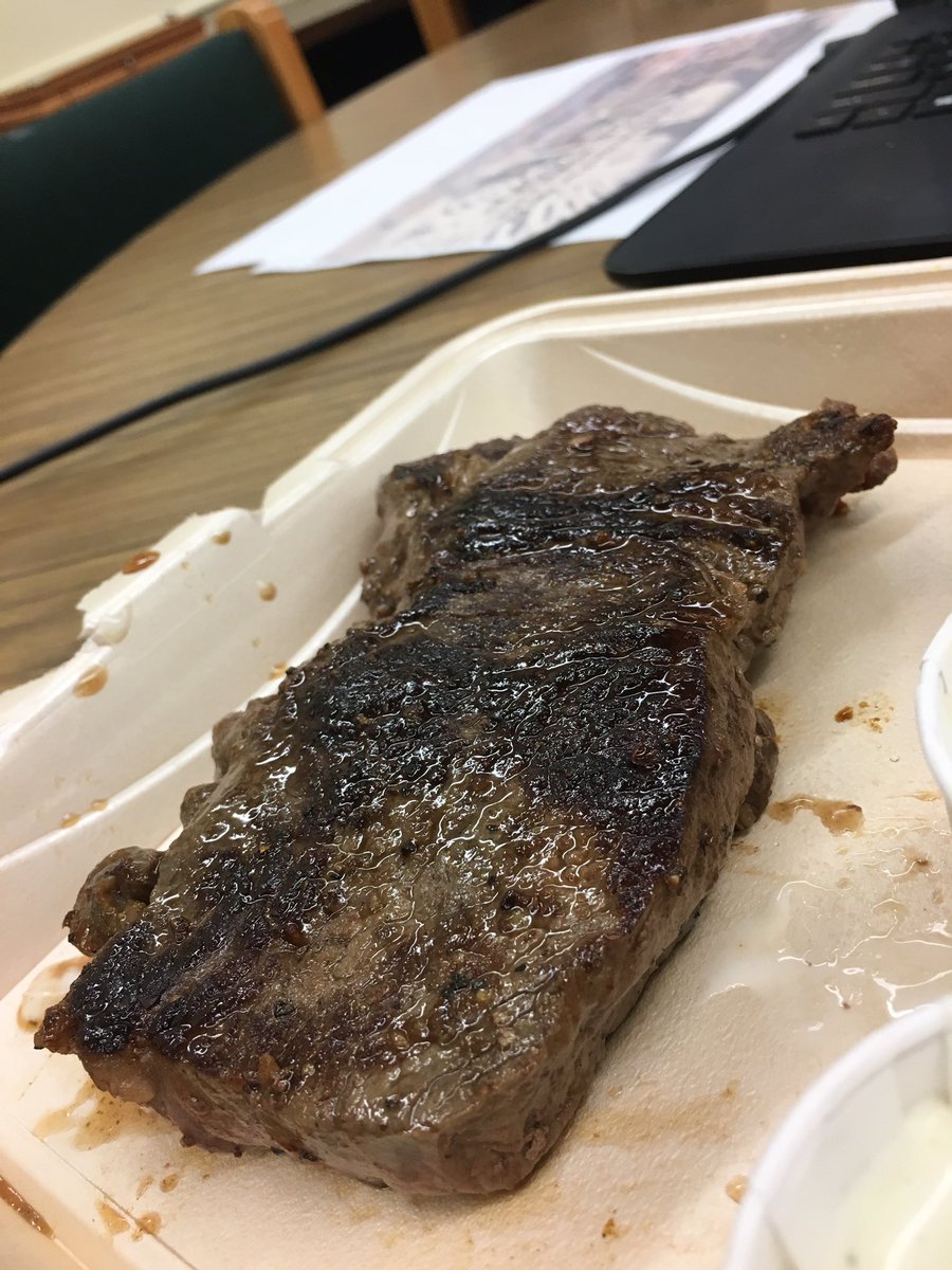 Emily_Jane_28's tweet photo. @Sodexo_WL Thanks for this thicc delicious steak! 👩🏻‍🍳👨🏻‍🍳 Awesome chefs! #Sodexo https://t.co/TlL6yvLw76