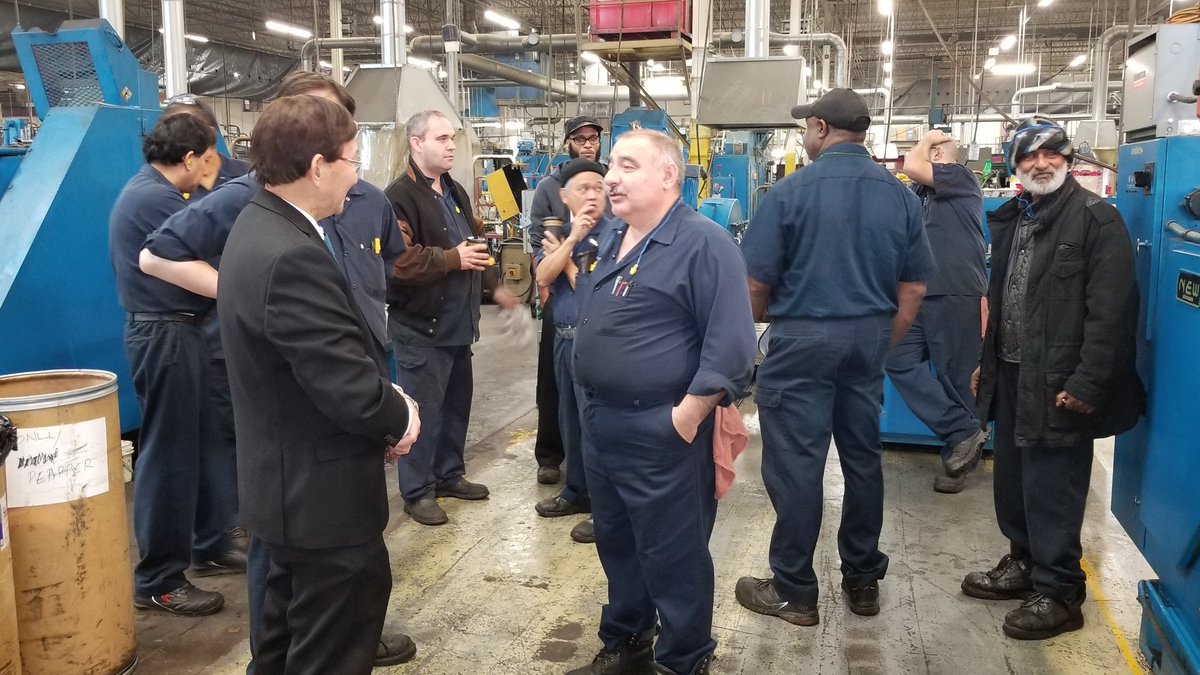 RaymondChoPC's tweet photo. Happy to welcome @brownbarrie to Scarborough to @8554leland to make the announcement that #PCPO government will reduce income taxes for middle class by 22.5%. For more info #PCPolicy17 #peoplesguarantee #onpoli #ScarbTO https://t.co/blGWc195Qe