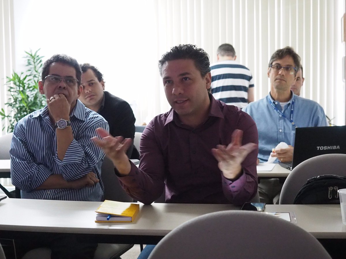 GeoScixyz's tweet photo. Thanks to everyone who joined us in Rio de Janeiro for #DISC2017 Geophysical Electromagnetics: Fundamentals and Applications! More photos at: https://t.co/OZ23rkMakZ. cc @SEG_org, @SEGWiki https://t.co/hI5sggNb9B