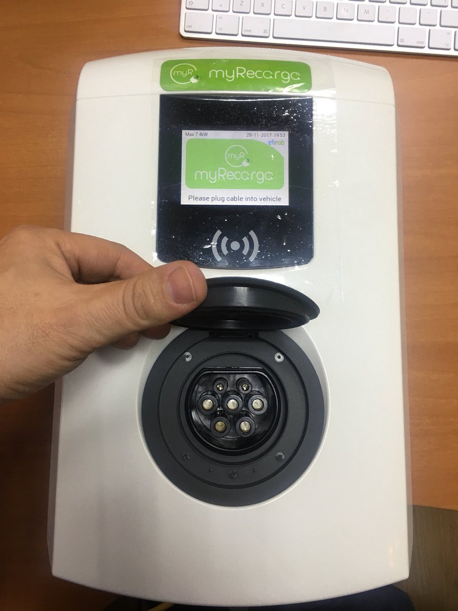 DanielPerezEV's tweet photo. Ya tengo mi #walbox!!! Gracias a @my_recarga ahora solo me falta montarlo. 😉 https://t.co/zGMYQoGxKA