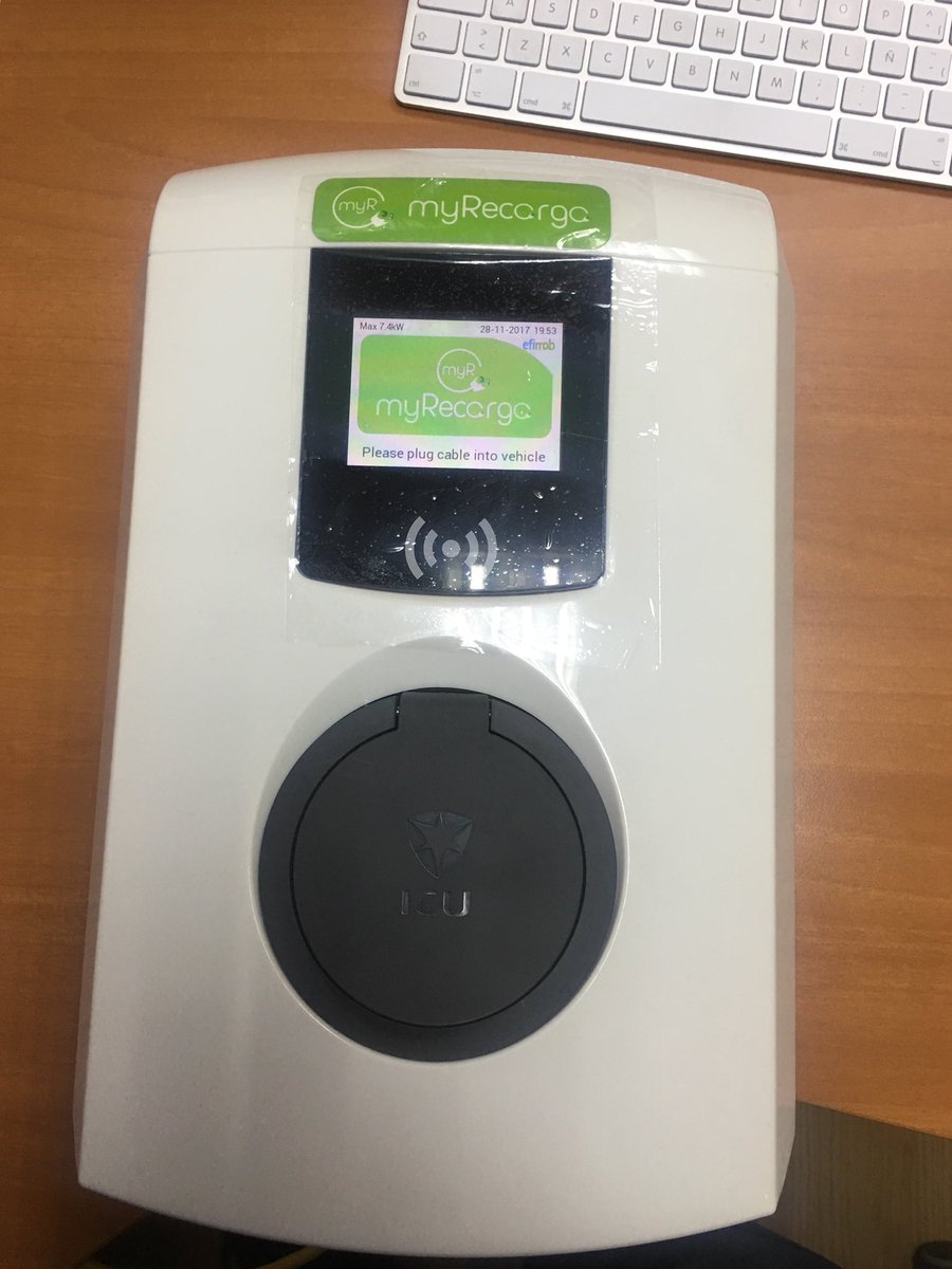 DanielPerezEV's tweet photo. Ya tengo mi #walbox!!! Gracias a @my_recarga ahora solo me falta montarlo. 😉 https://t.co/zGMYQoGxKA