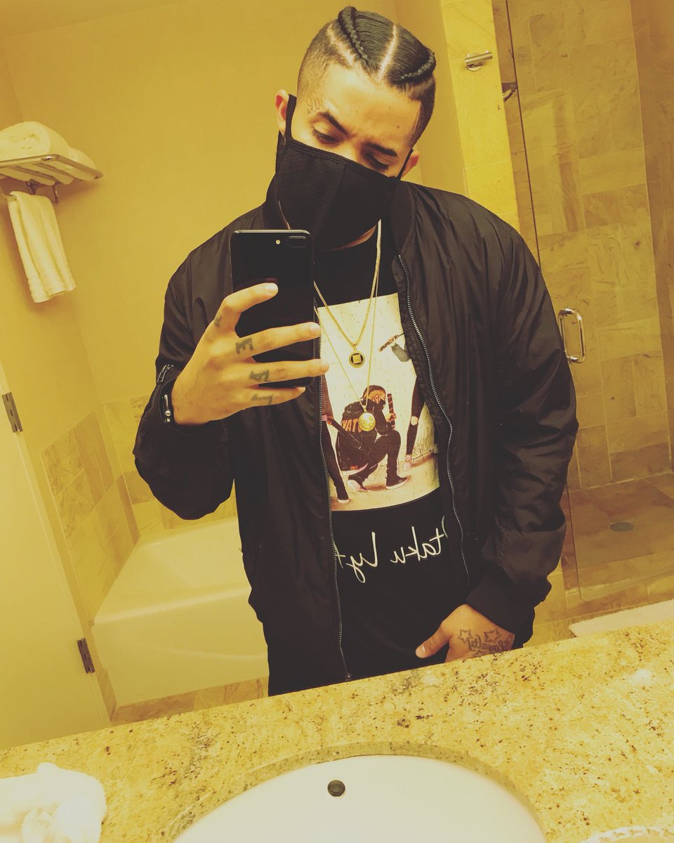 Masked__Sensei's tweet photo. Available now collab with @wizzadaking  Otaku Lyfe design available now link in the bio #otaku #anime #gamer  #otakulyfe #apparel #animeapparel #adidas #jordans
#mask #maskgang #mouthmask #conradmiami #brickell #miami #wizzdaking shop at https://t.co/hcO2Z0EAPa https://t.co/ByBJDPlY5D